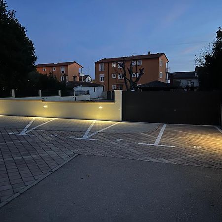 Apartments Igor Медулин Екстериор снимка