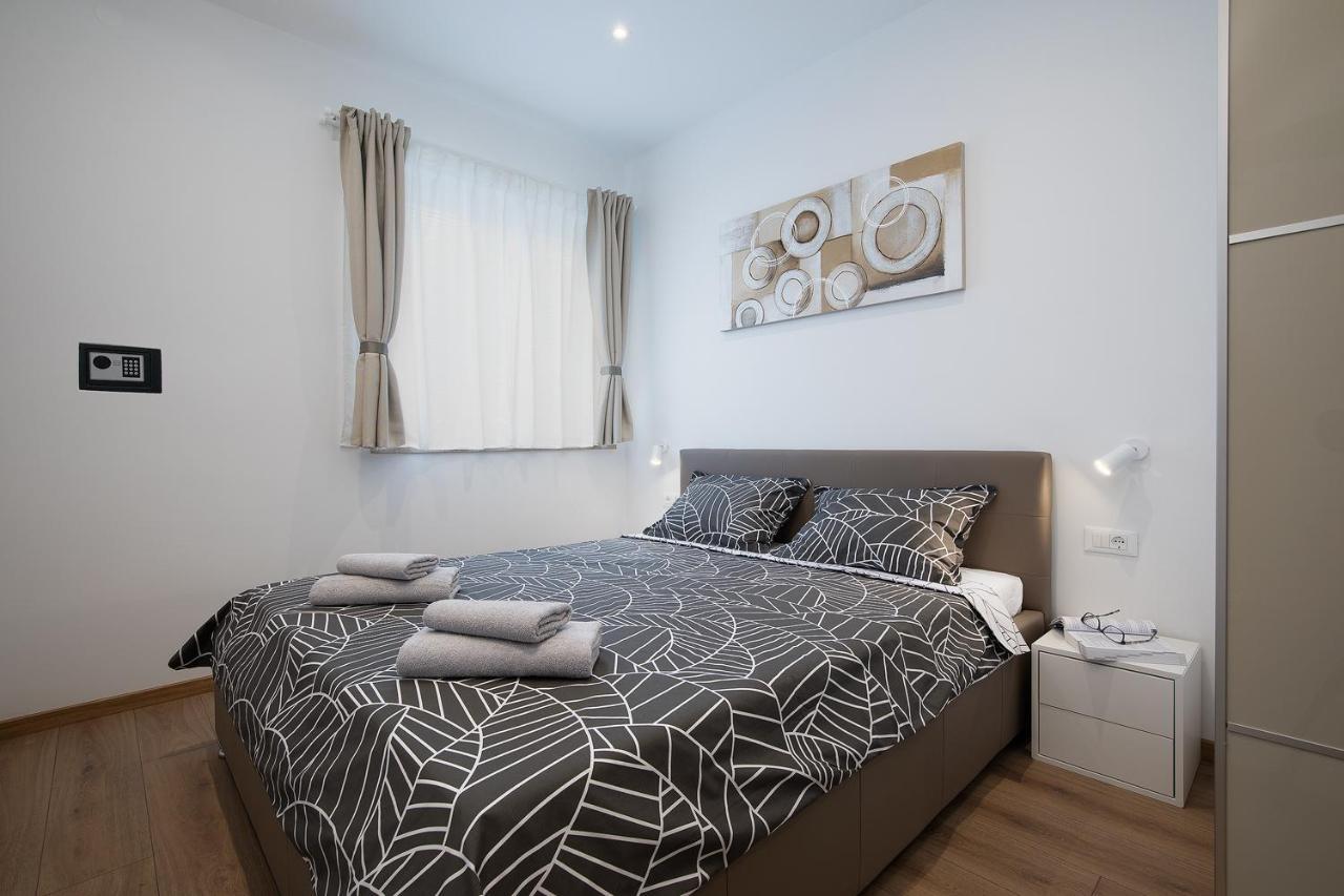 Apartments Igor Медулин Екстериор снимка