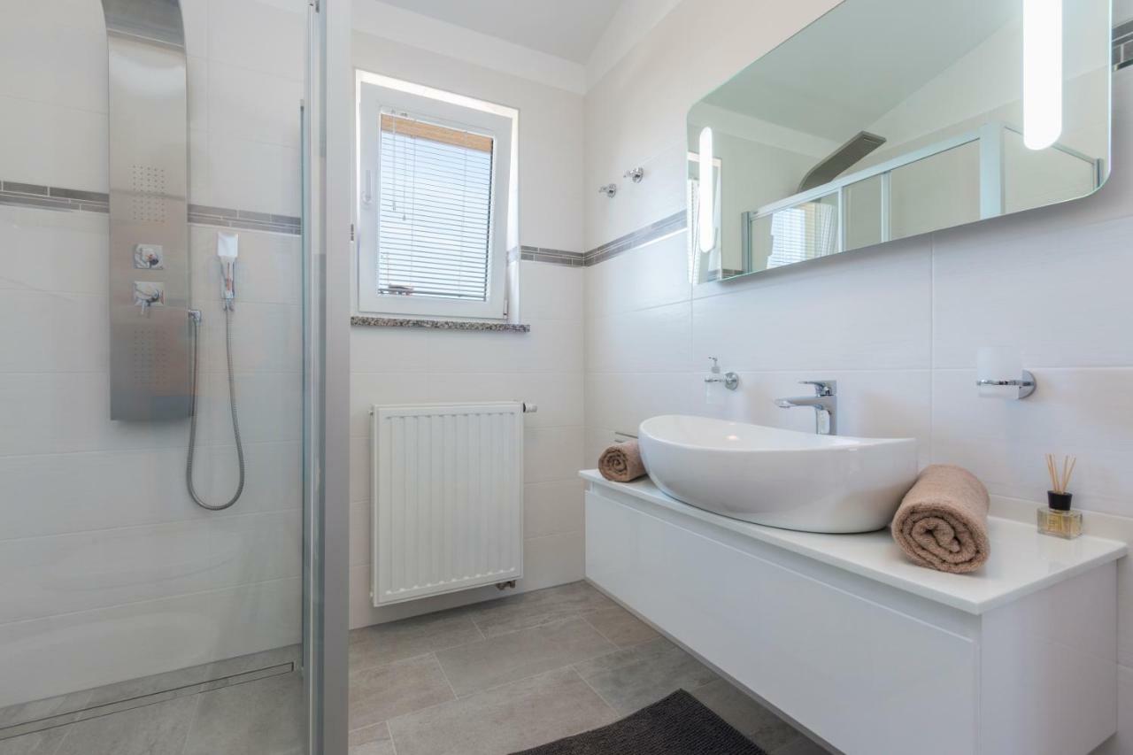 Apartments Igor Медулин Екстериор снимка