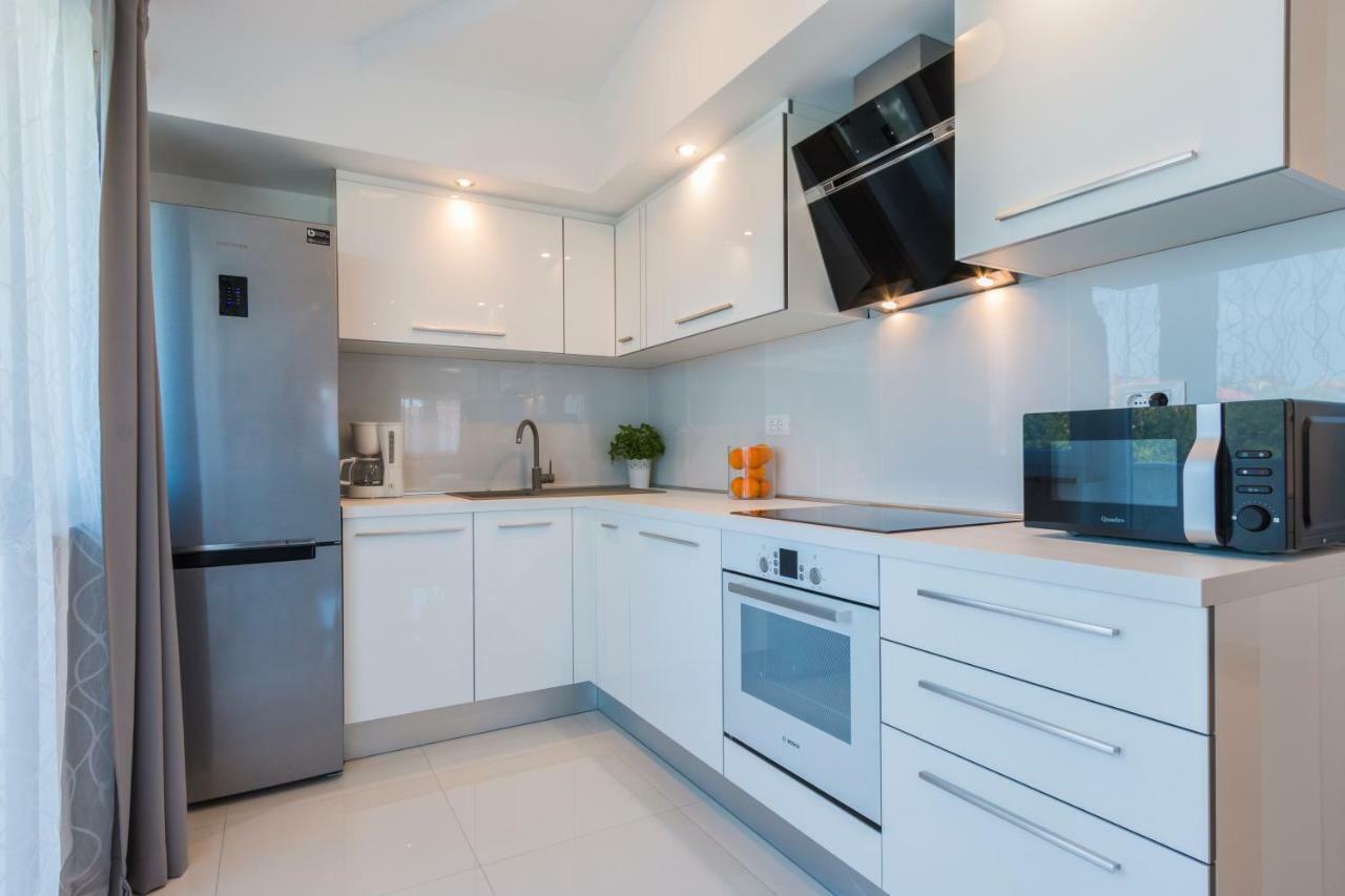Apartments Igor Медулин Екстериор снимка